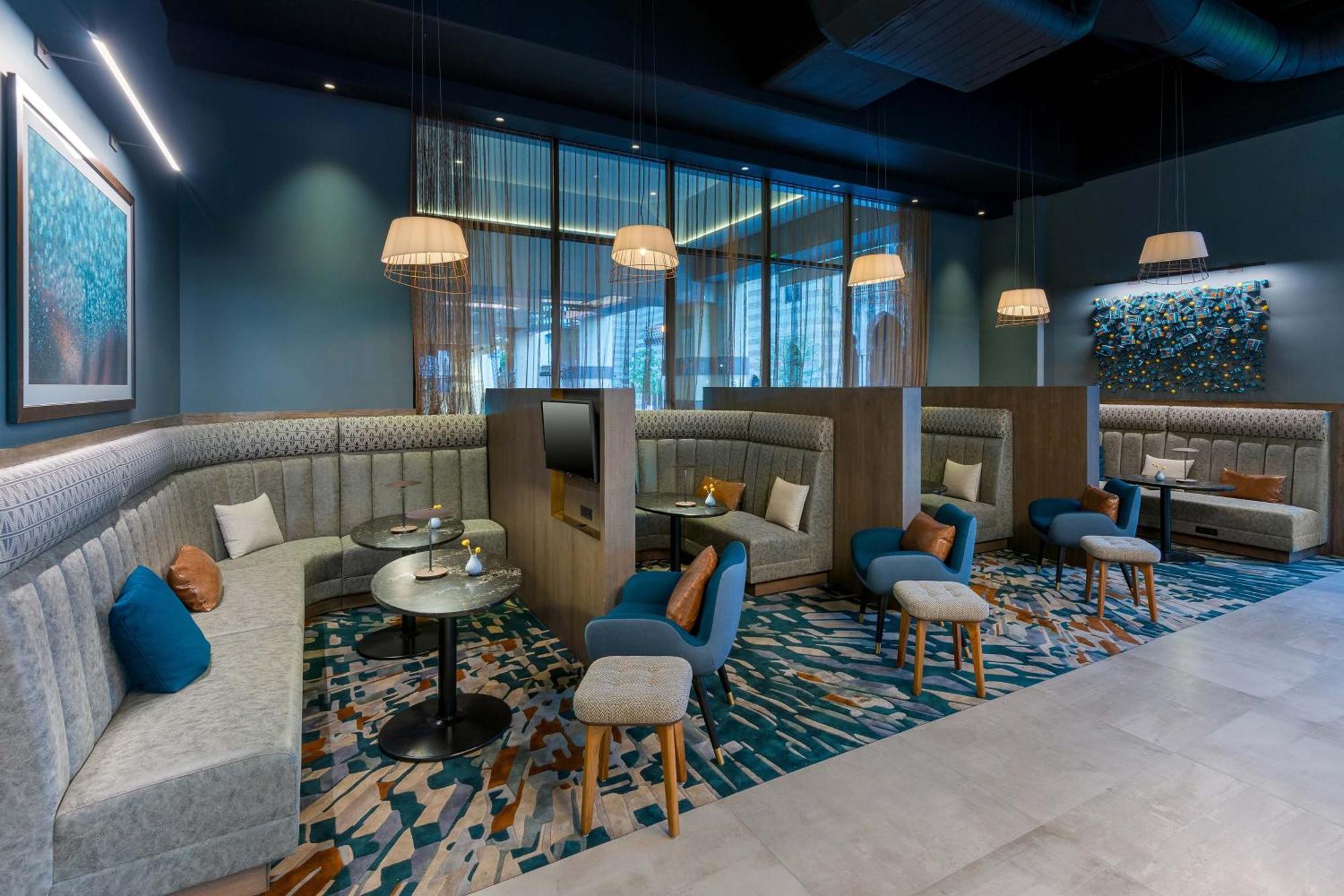 Hotel Courtyard By Marriott Atlanta Midtown Exterior foto