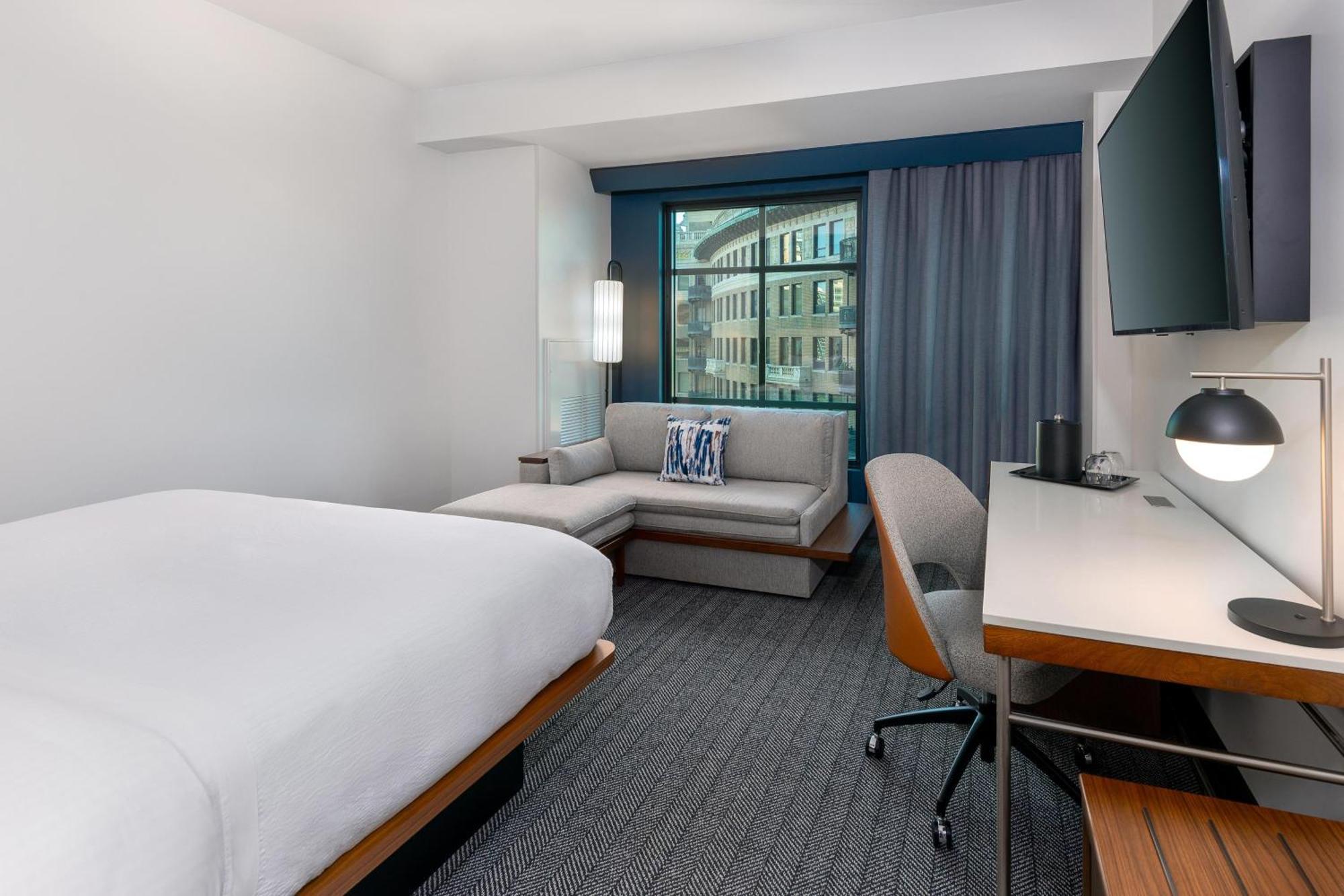 Hotel Courtyard By Marriott Atlanta Midtown Exterior foto