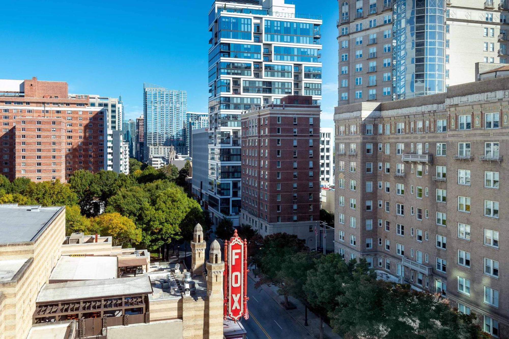 Hotel Courtyard By Marriott Atlanta Midtown Exterior foto